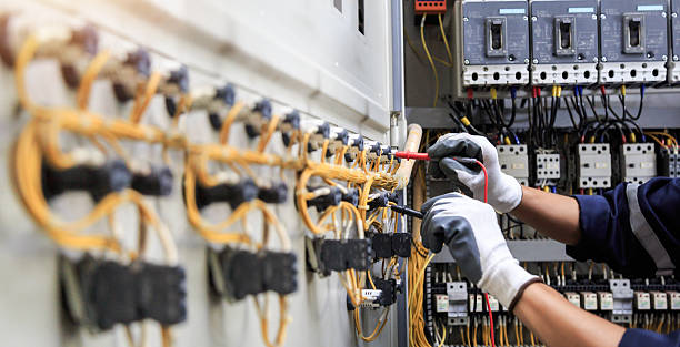 Professional Electrician technician working in Riesel, TX